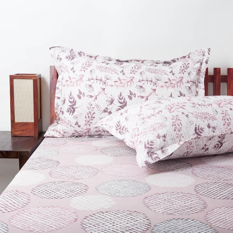 Buy Waffle Shuffle Bedsheet - Pink Bedsheets from Vaaree