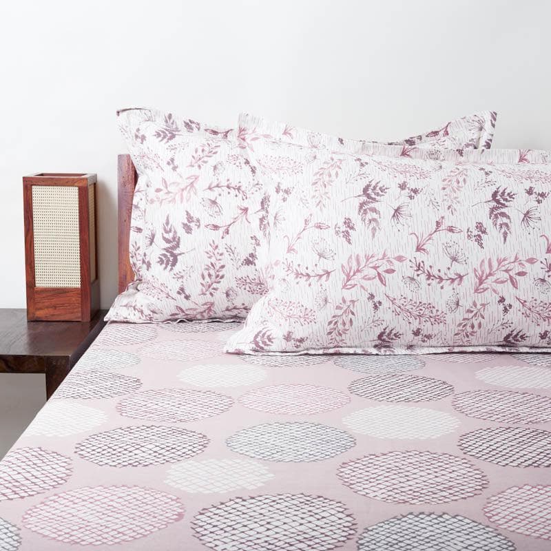 Buy Waffle Shuffle Bedsheet - Pink Bedsheets from Vaaree