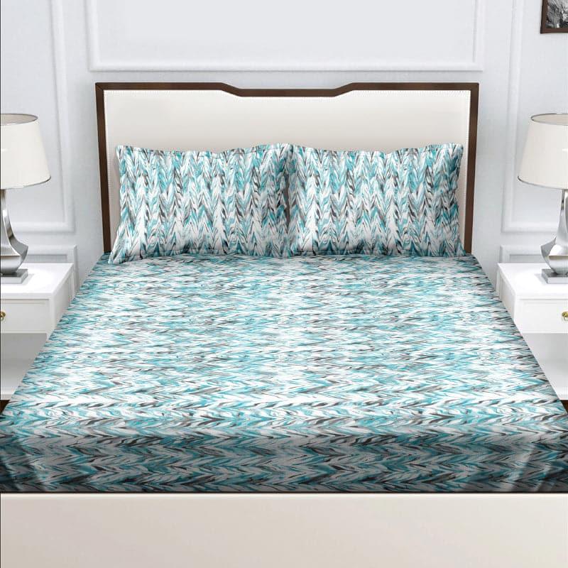 Buy Wavy Verge Bedsheet - Blue Bedsheets from Vaaree