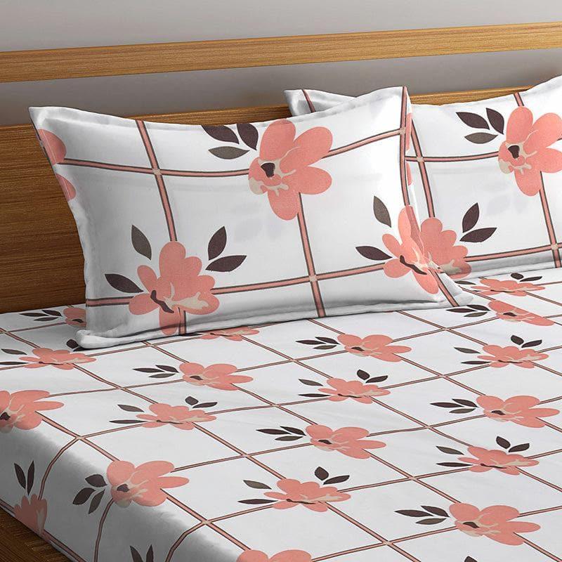 Buy Zephyr Checkered Bedsheet - Peach Bedsheets from Vaaree