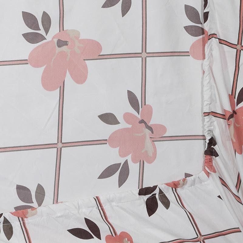 Buy Zephyr Checkered Bedsheet - Peach Bedsheets from Vaaree