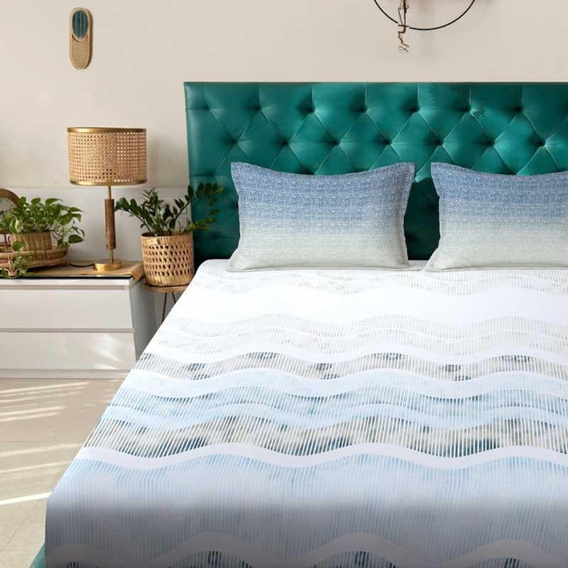 Buy Zigzag Zest Bedsheet - Blue Bedsheets from Vaaree