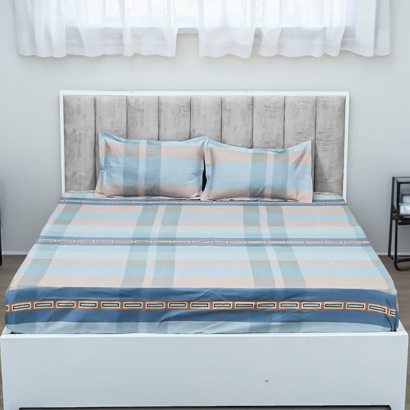 Buy Zooma Checks Bedsheet Bedsheets from Vaaree