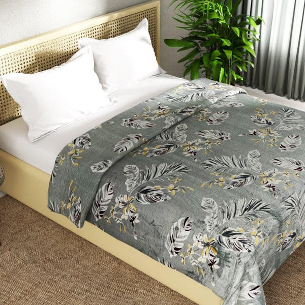 Buy Agrisha Floral Microfiber Blanket Blankets from Vaaree