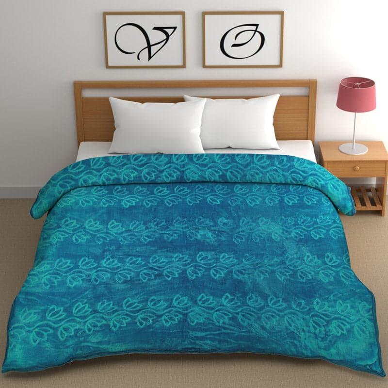 Buy Cozy Cocoon Blanket - Blue Blankets from Vaaree