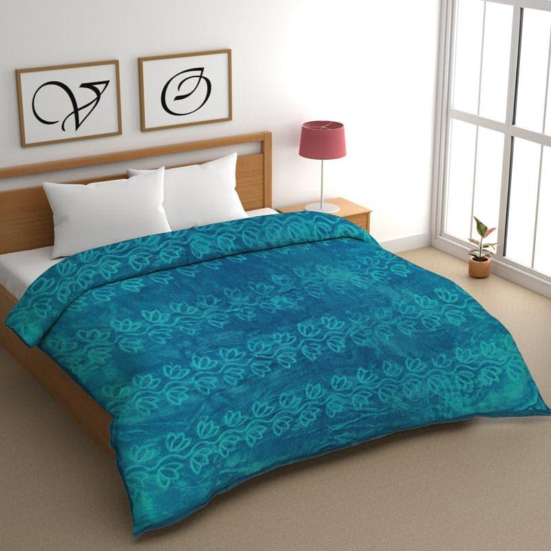 Buy Cozy Cocoon Blanket - Blue Blankets from Vaaree