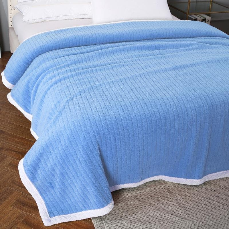 Buy Idyllic Snigu Blanket - Blue Blankets from Vaaree