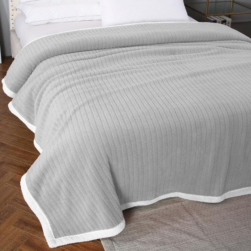 Buy Idyllic Snigu Blanket - Grey Blankets from Vaaree