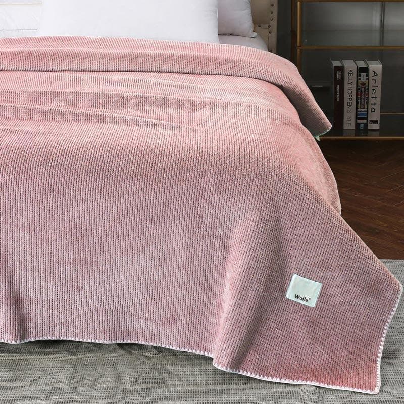 Buy Idyllic Snigu Blanket - Pink Blankets from Vaaree