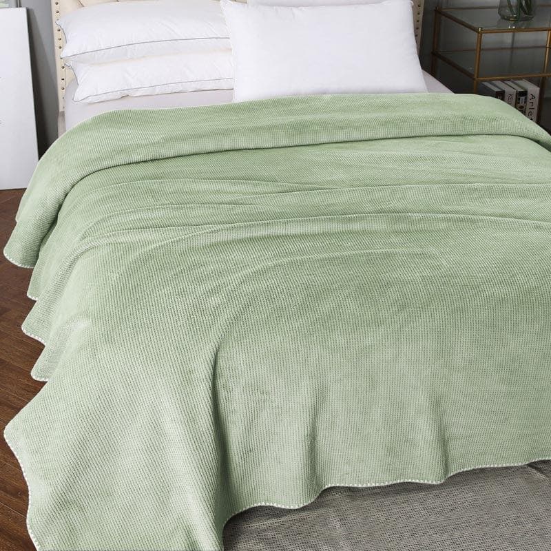 Buy Idyllic Snigu Blanket - Sage Green Blankets from Vaaree