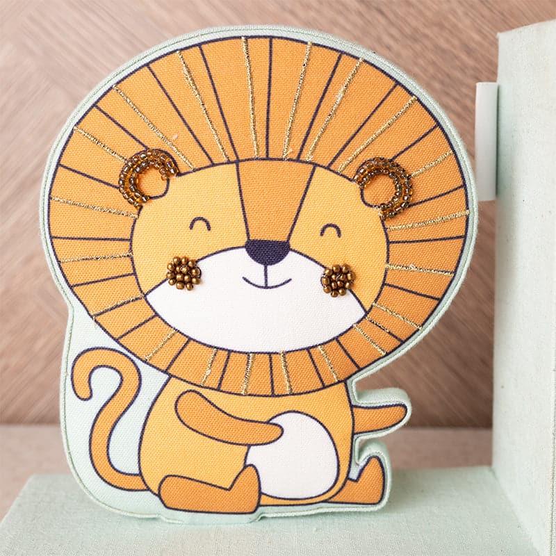 Buy Kick Laugh Book Ends - Lion Paw Collection Book End from Vaaree