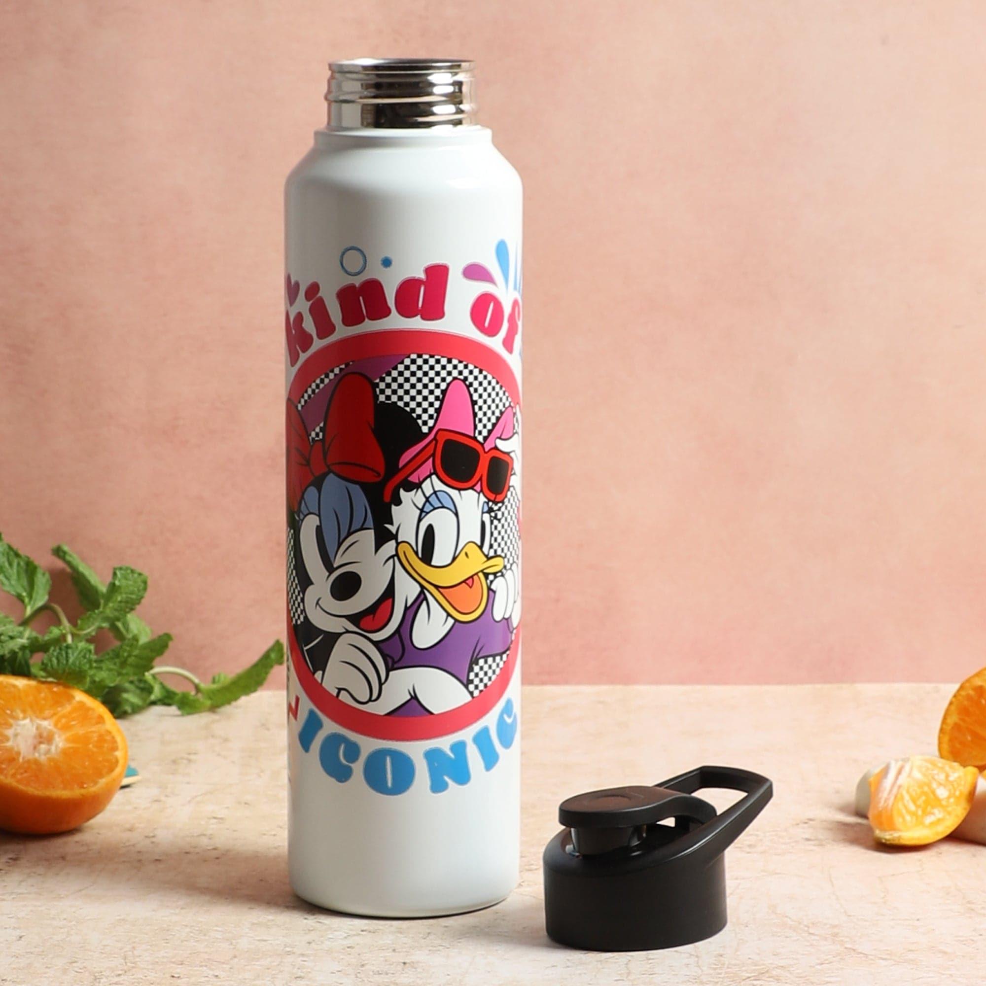 Buy Daisy Duck Sipper Water Bottle - 1000 ML Bottle from Vaaree