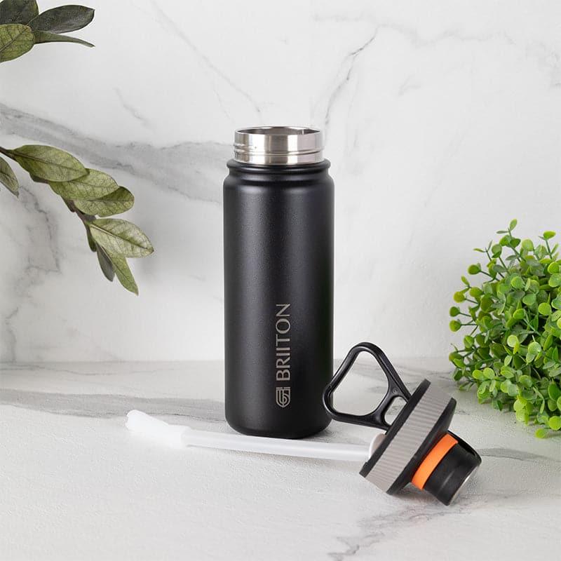 Buy Savour Sip 750 ML Hot & Cold Thermos Water Bottle (Black & Green) - Set Of Two Bottle from Vaaree