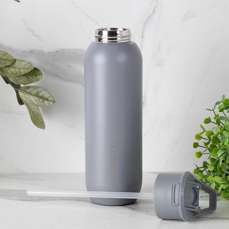 Buy Sleek Sip 630 ML Hot & Cold Thermos Water Bottle (Grey & Green) - Set Of Two Bottle from Vaaree