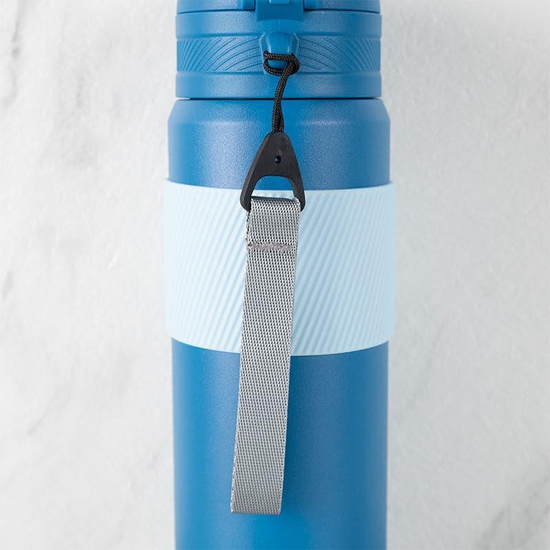 Buy Speed 650 ML Hot & Cold Thermos Water Bottle (Blue & Green) - Set Of Two Bottle from Vaaree