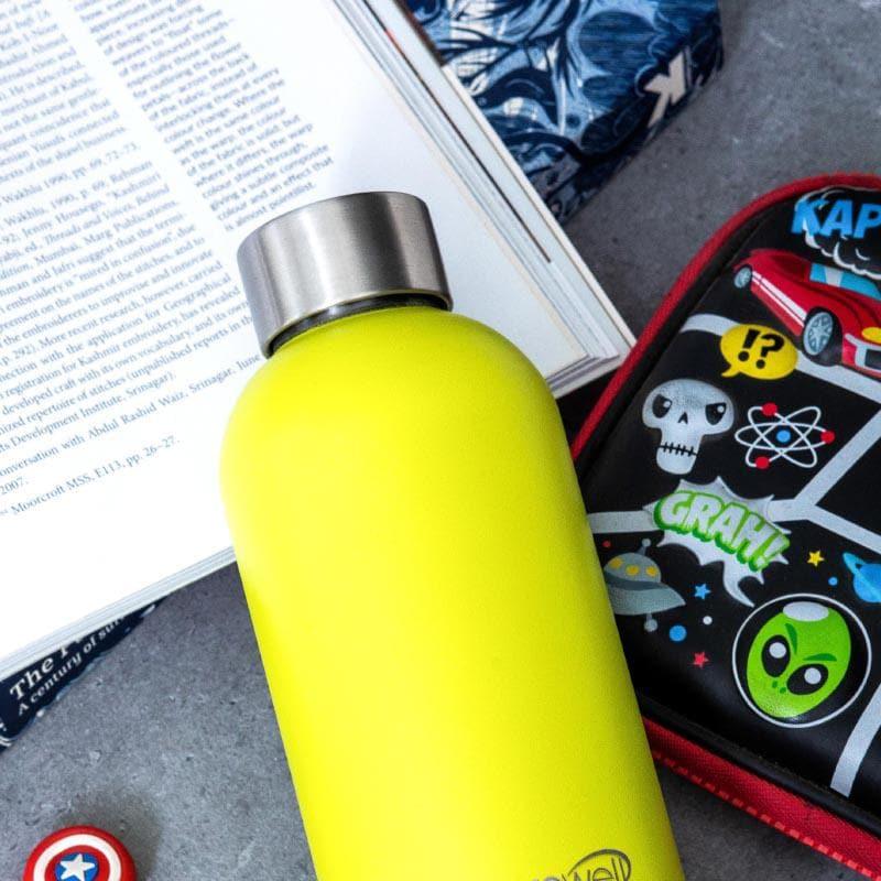 Buy Steel Elegance Elixir Bottle (675 ML) - Lime Green Bottle from Vaaree