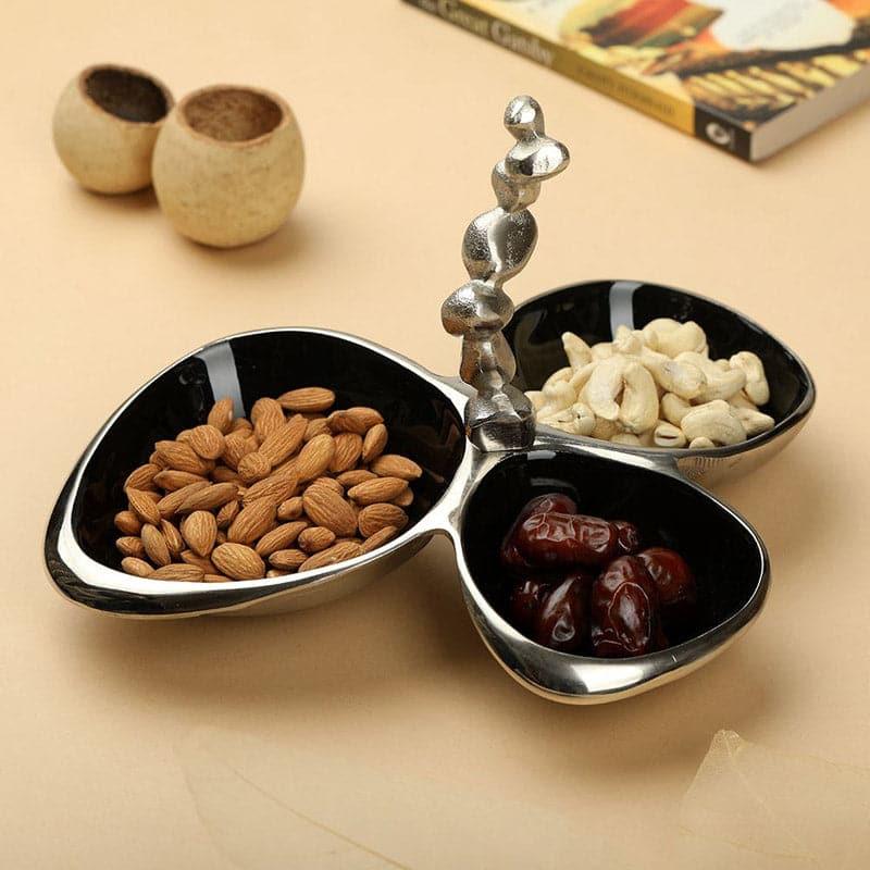 Buy Herli Trio Bowl - Black Bowl from Vaaree