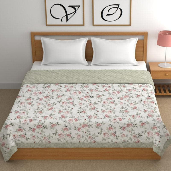 Buy Renata Floral Comforter at Vaaree online | Beautiful Comforters to choose from