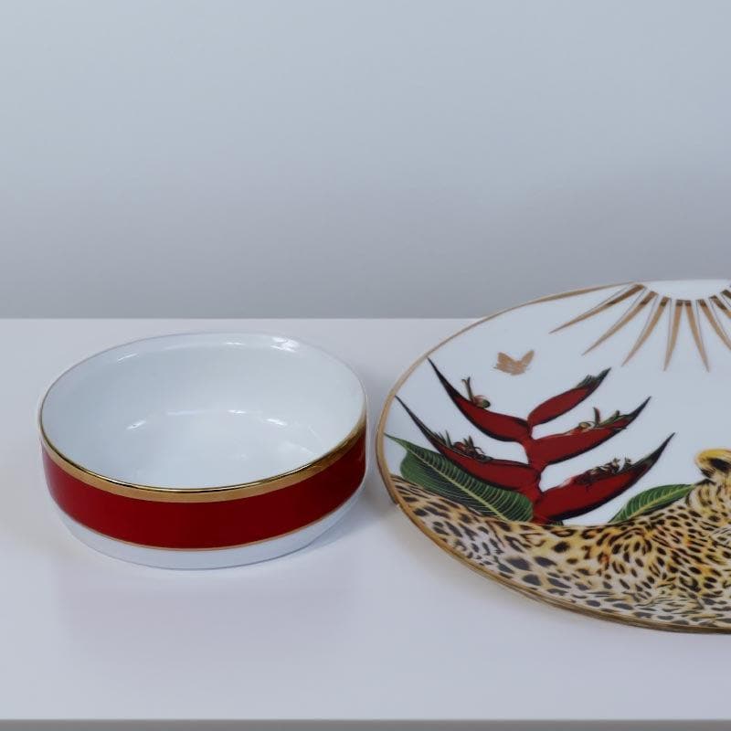 Buy Amazonia Cake Platter Cake Stand from Vaaree