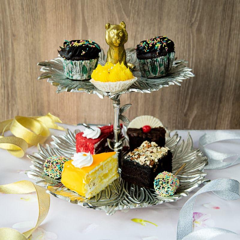 Buy Mergona Cake Stand Cake Stand from Vaaree