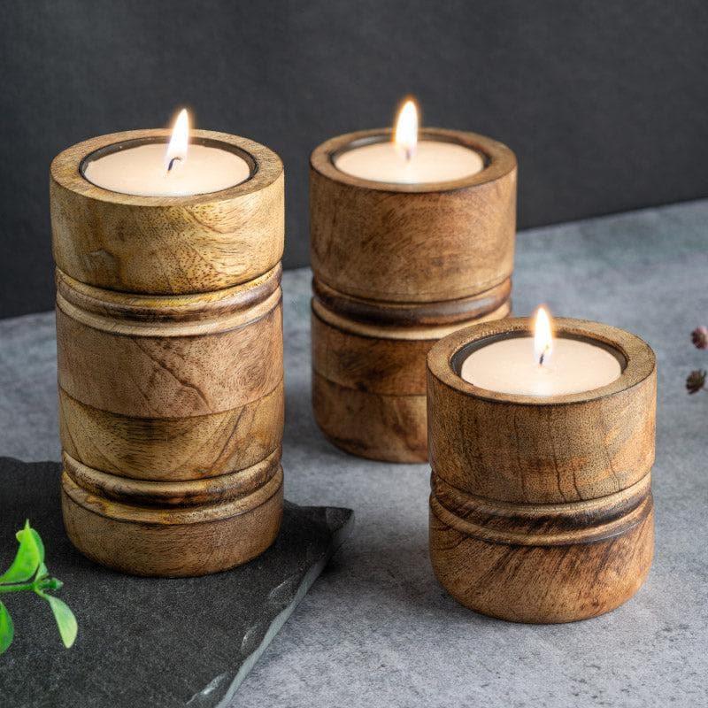 Buy Mirzo Candle Stand - Set Of Three Candle Holders from Vaaree