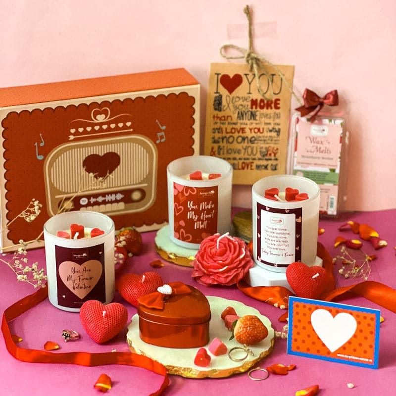 Buy Love Treat Gift Box Candles from Vaaree