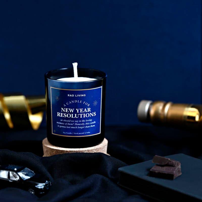 Buy New Year Awe Scented Candle - Cocoa Candles from Vaaree