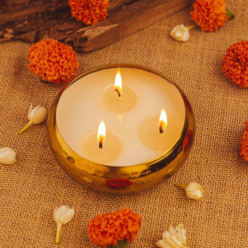 Buy Novara Oudh Scented Bowl Candle - Small Candles from Vaaree