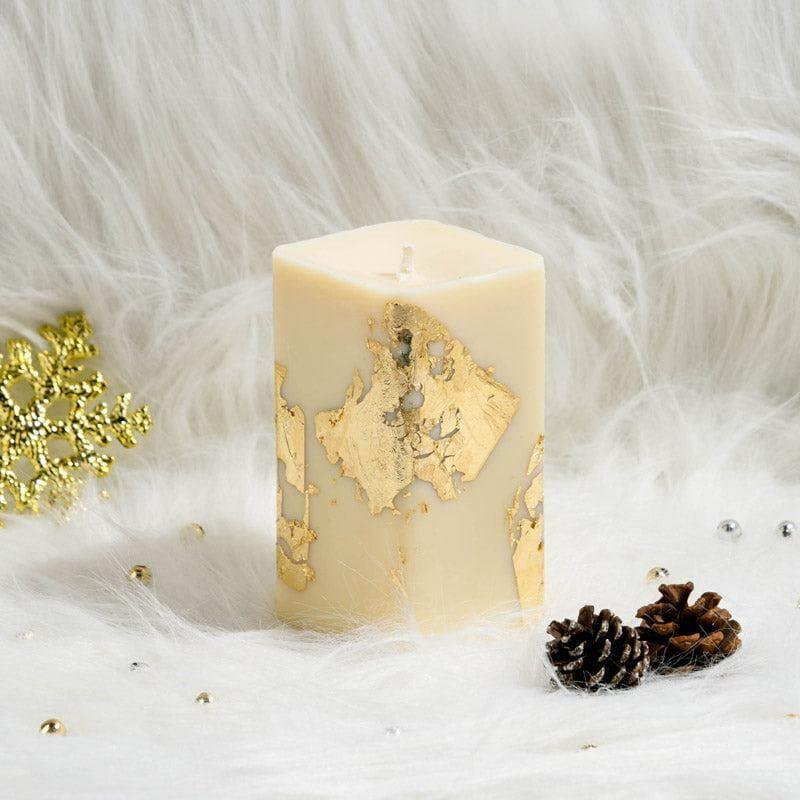 Buy Sleigh Ride Scented Candle - Cinnamon Candles from Vaaree