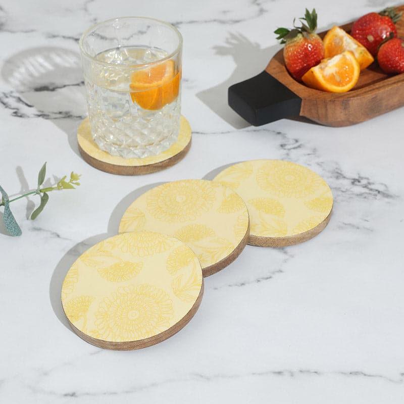 Buy Daiyu Mangowood Coasters - Set Of Four Coasters from Vaaree