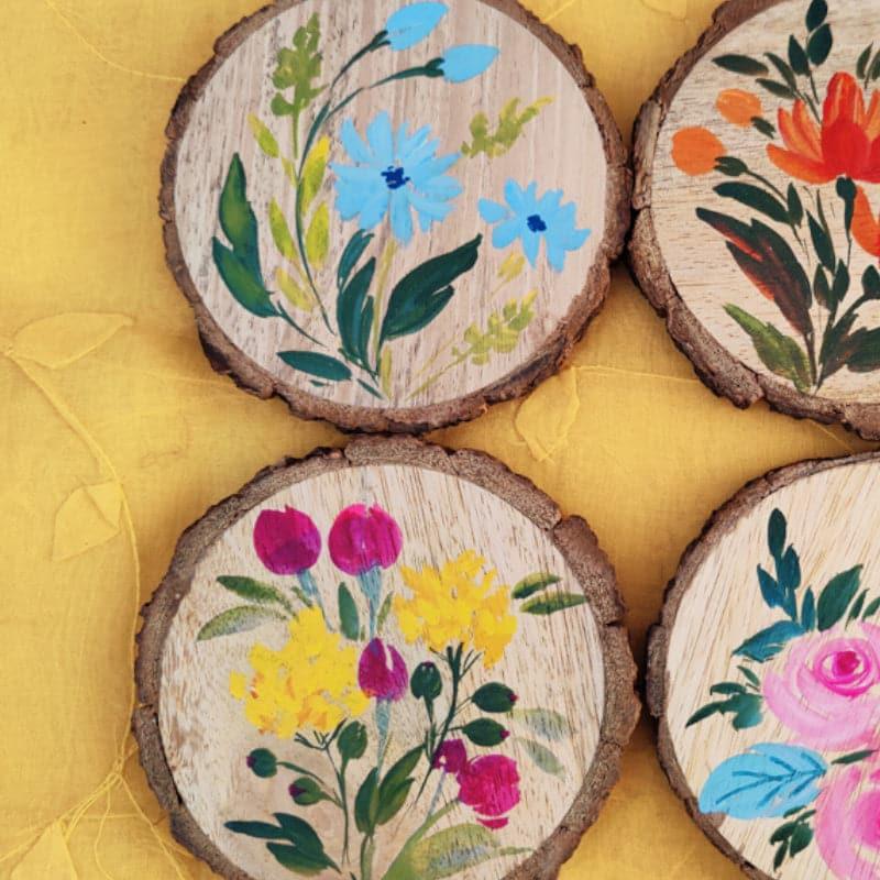 Buy Pruna Floral Coaster - Set Of Four Coasters from Vaaree