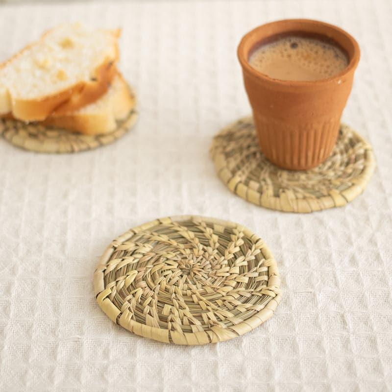 Buy Vaana Natural Fiber Coaster - Set Of Six Coasters from Vaaree