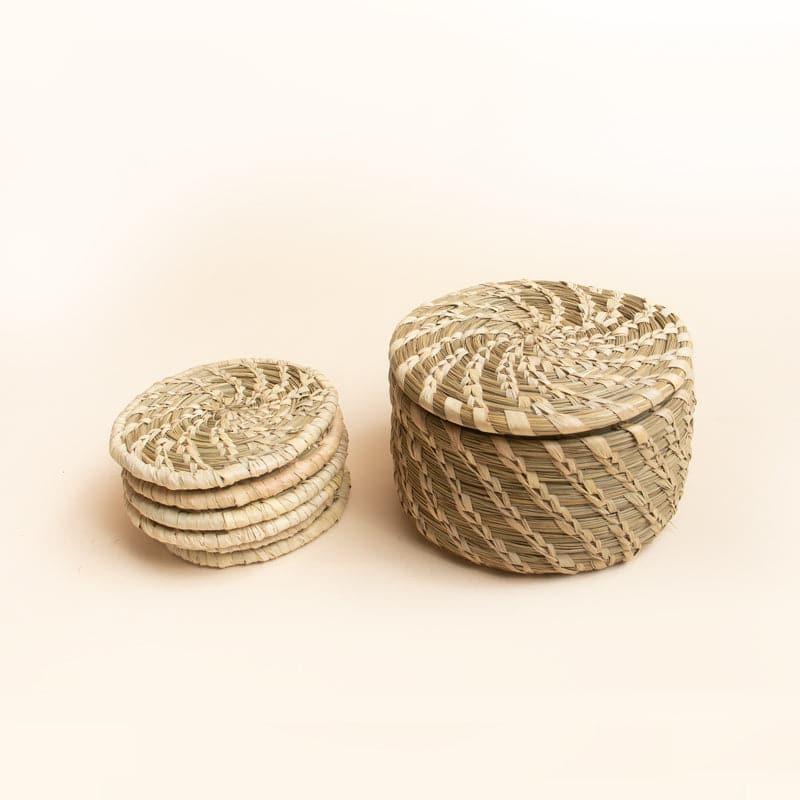 Buy Vaana Natural Fiber Coaster - Set Of Six Coasters from Vaaree