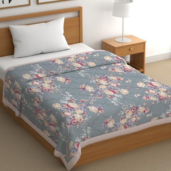 Buy Bellamy Floral Comforter Comforters & AC Quilts from Vaaree