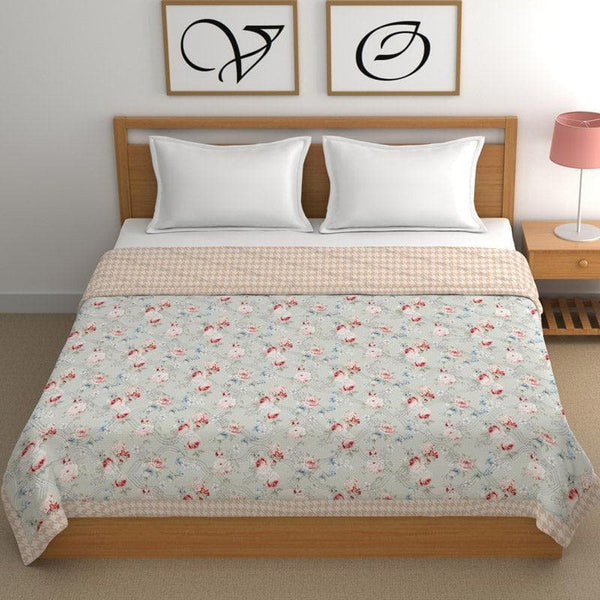 Buy Berna Floral Comforter Comforters & AC Quilts from Vaaree