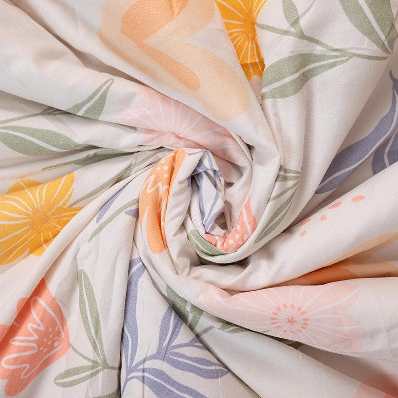 Buy Floral Funfair Comforter Comforters & AC Quilts from Vaaree