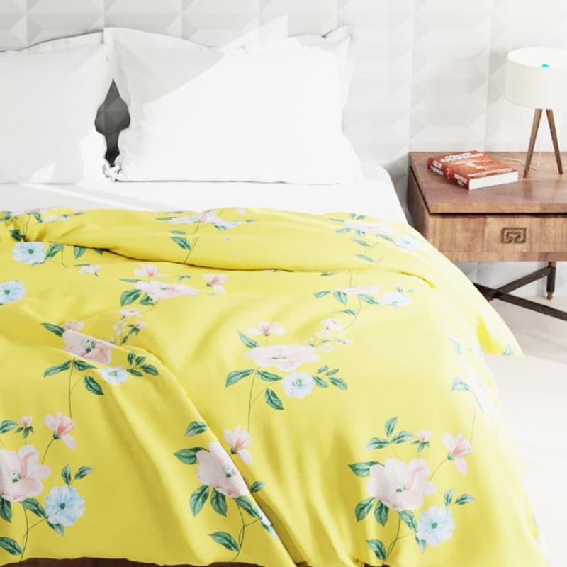 Buy Lakae Floral Comforter Comforters & AC Quilts from Vaaree