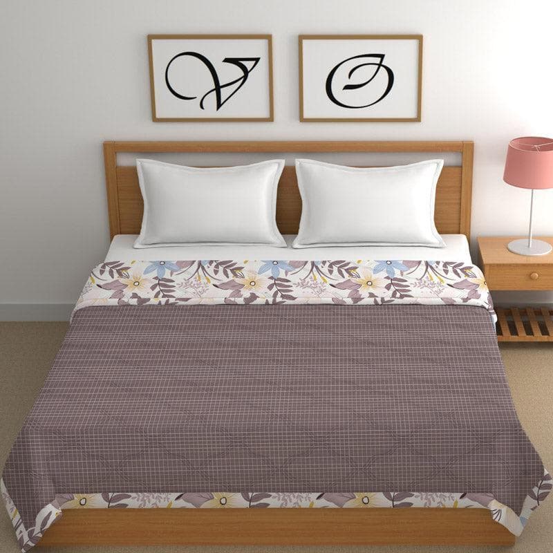 Buy Romee Floral Comforter Comforters & AC Quilts from Vaaree