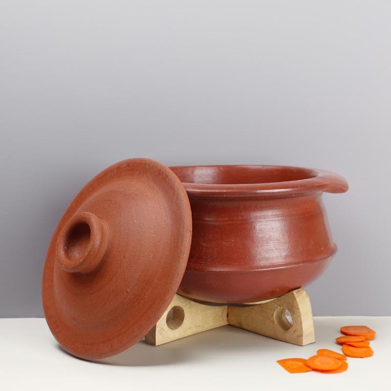 Buy Denara Clay Pot With Lid Brown 2000 ML / 8 Inches Handi from Vaaree