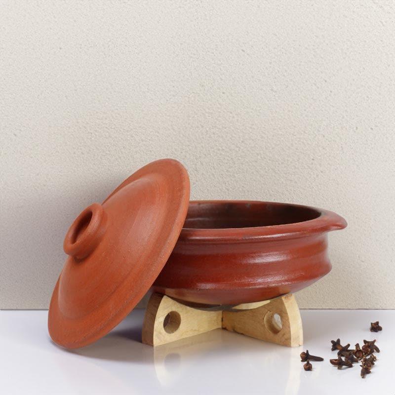 Buy Hirang Clay Pot With Lid Brown 2000 ML / 9 Inches Handi from Vaaree