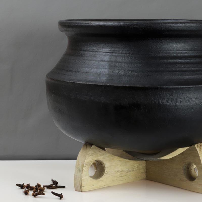 Buy Cooking Pot - Kalikasan Rice Clay Pot (Black) - 3000 ML at Vaaree online