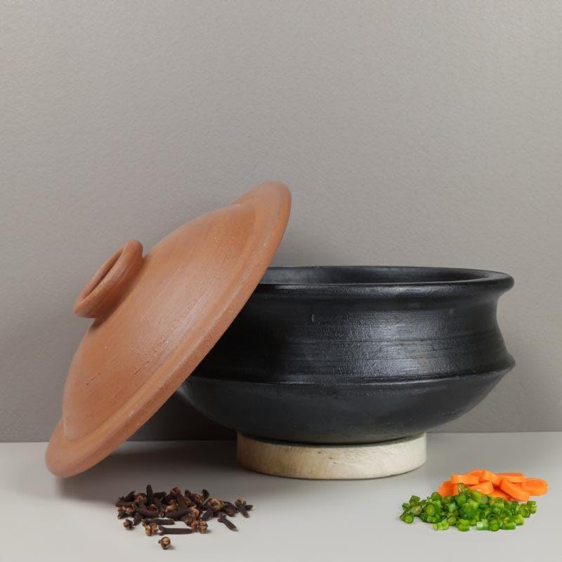 Buy Kalinaw Biriyani Clay Pot With Lid Black 2000 ML / 10 Inches Handi from Vaaree