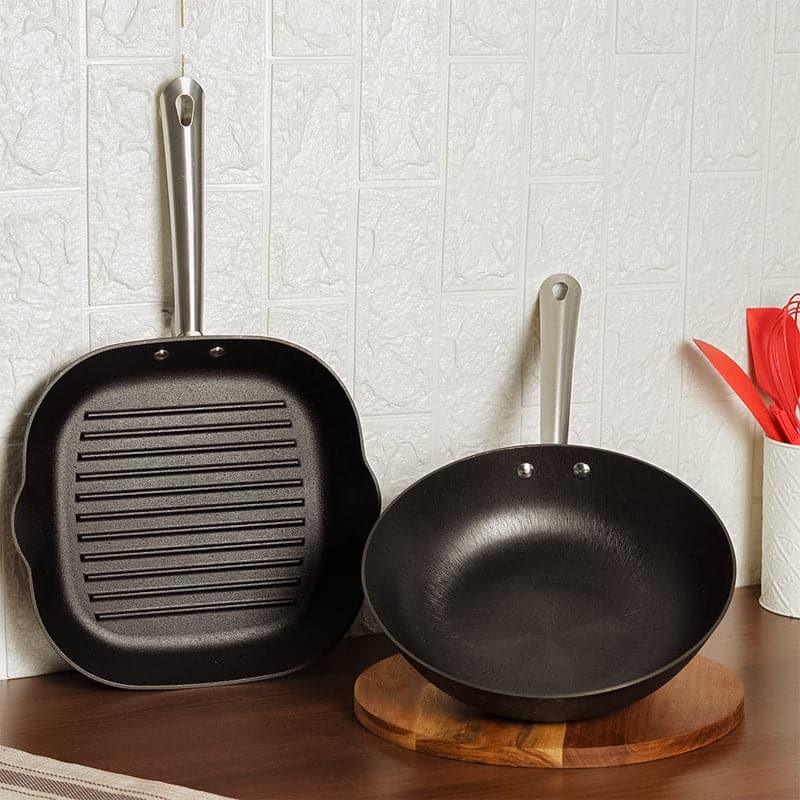 Buy Romi Cast Iron Pan - Set Of Two Cookware Sets from Vaaree