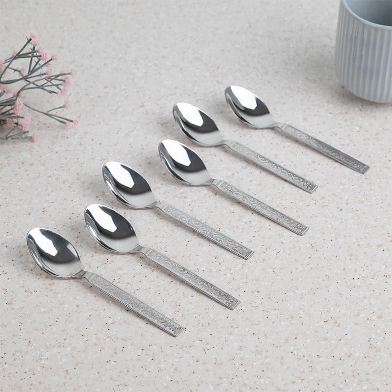 Buy Ibona Baby Spoon - Set Of Six Cutlery Set from Vaaree