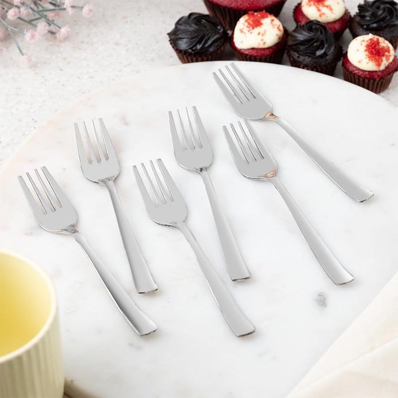 Buy Cutlery Set - Irko Dinner Fork - Set Of Six at Vaaree online