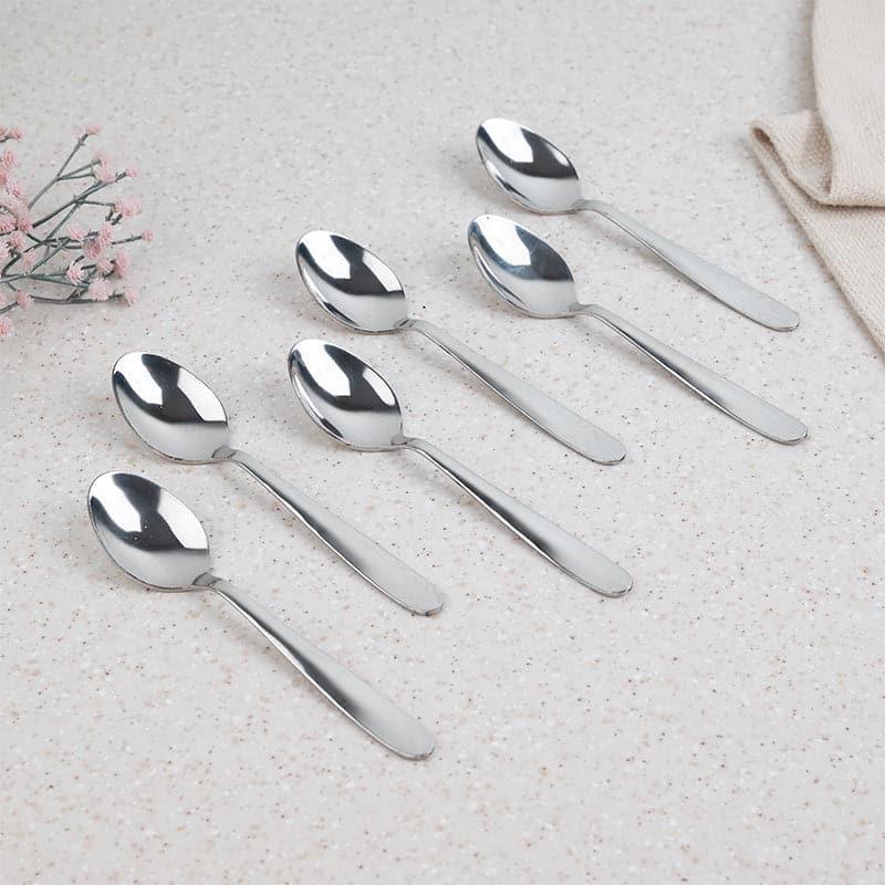 Buy Magna Baby Spoon - Set Of Six Cutlery Set from Vaaree