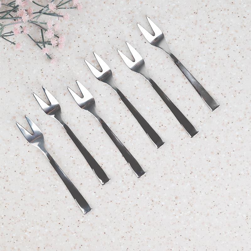 Buy Vidaara Fruit Fork - Set Of Six Cutlery Set from Vaaree