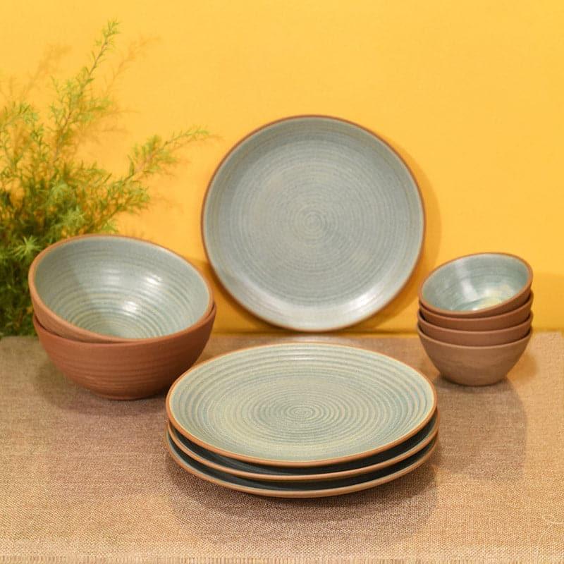 Buy Parcha Ceramic Dinner Set - Ten Piece Set Dinner Set from Vaaree