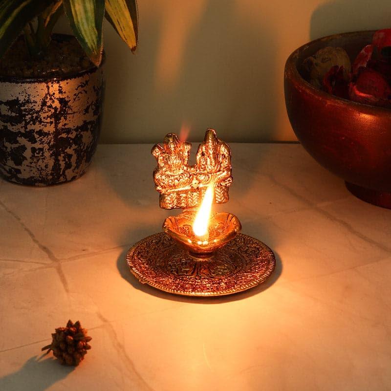 Buy Lakshmi Vinayaka Bless Diya Diyas from Vaaree