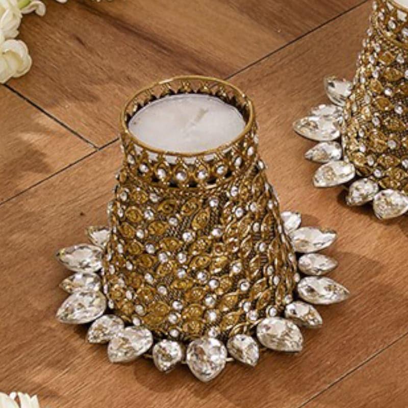 Buy Ajuna Festive Diya - Set Of Two Diyas from Vaaree